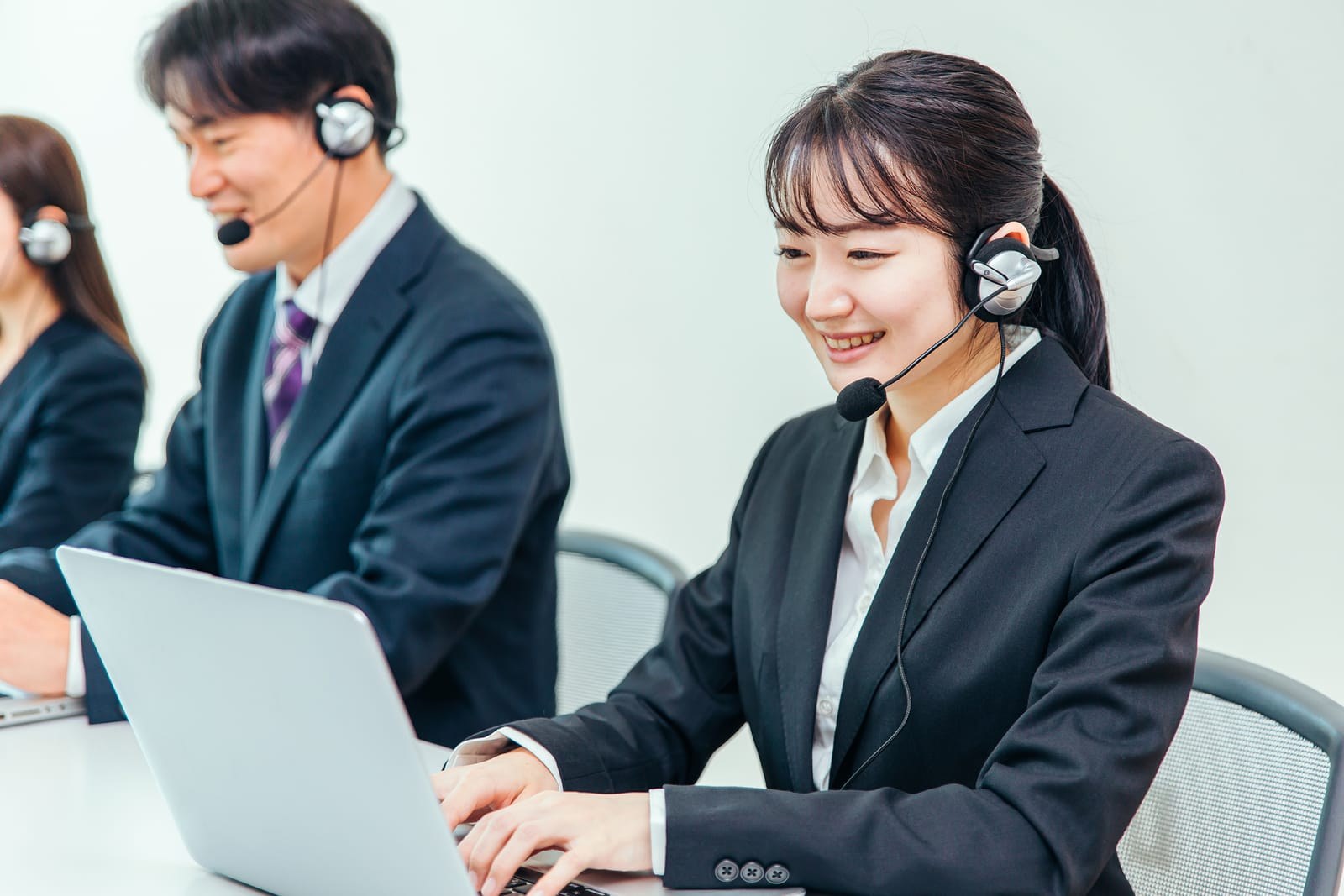 全ての業務をオンラインで完結